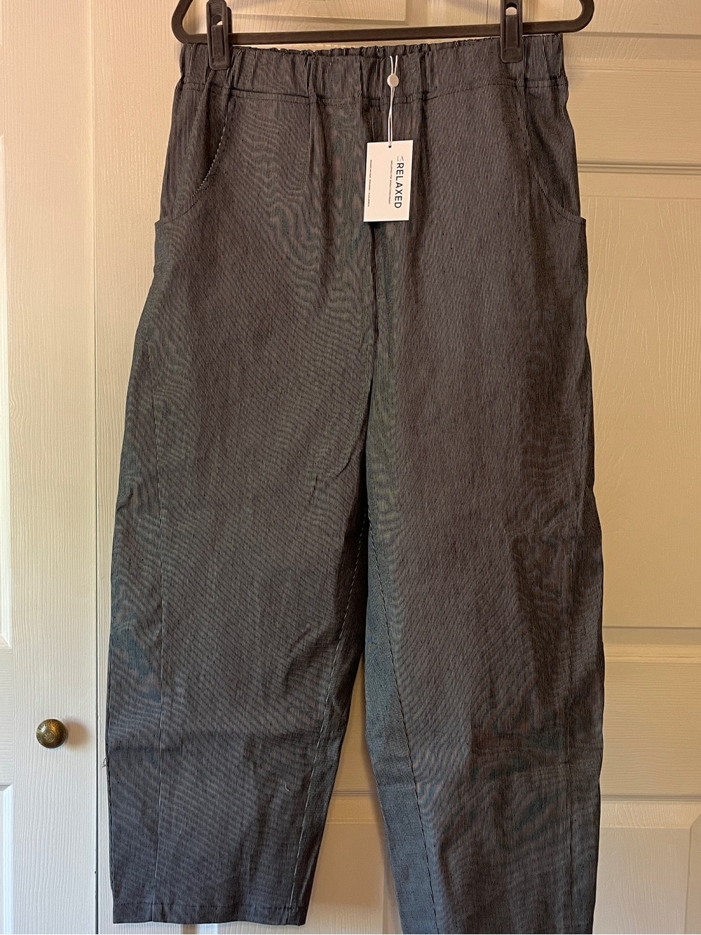 NWT! LA Relaxed organic cotton railroad pant in dark navy stripe size large
